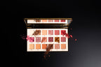 Palette Magic Studio con 18 ombretti Very Nude