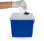 Secchio in plastica 4 lt con manico e coperchio ermetico con fessura centrale per estrazione panno